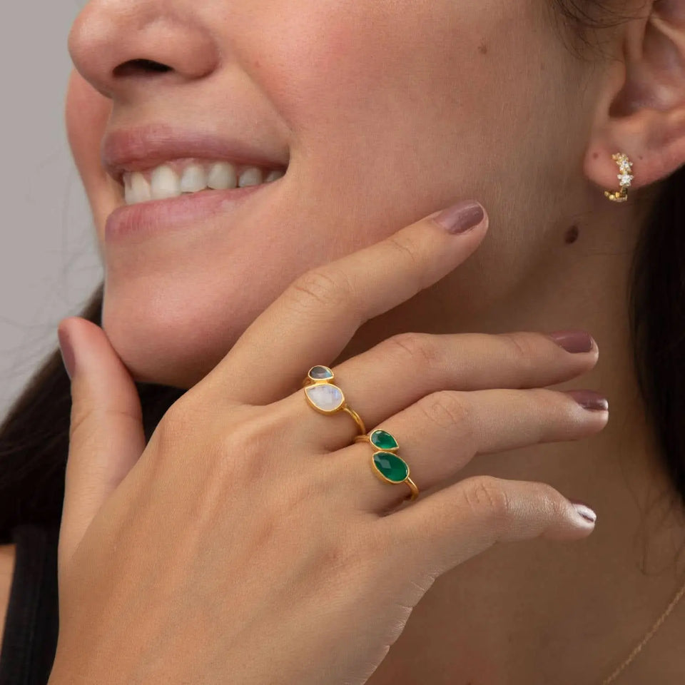 Anillo Lagrima de Onix Verde - Merlin Tienda