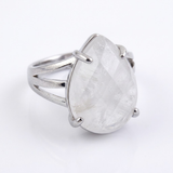 Anillo Ajustable de Cuarzo Blanco Facetado en Lágrima Merlin Tienda