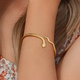 Brazalete Esclava Serpiente "Renacer Dorado" - Acero Inoxidable 316L y Textura Escamada Esotergia