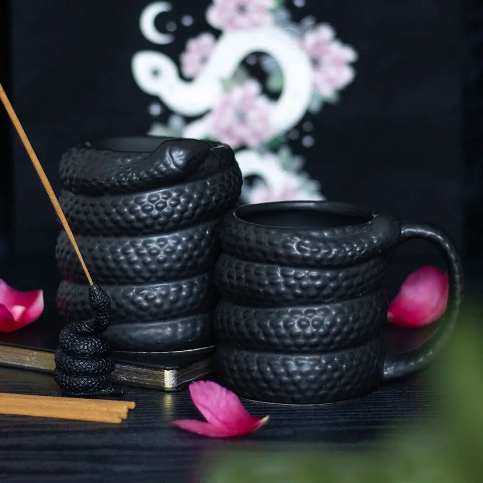 Porta Incienso Serpiente Negra – Soporte Decorativo de Resina | Estilo Gótico y Esotérico Esotergia