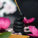 Porta Incienso Serpiente Negra – Soporte Decorativo de Resina | Estilo Gótico y Esotérico Esotergia