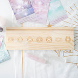 Soporte de Tarot con Diseño de los 7 Chakras – Madera Natural Espiritual