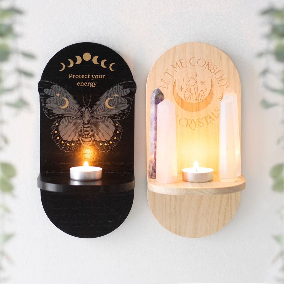 Estantería Altar con Polilla Negra – Decoración Espiritual en Madera